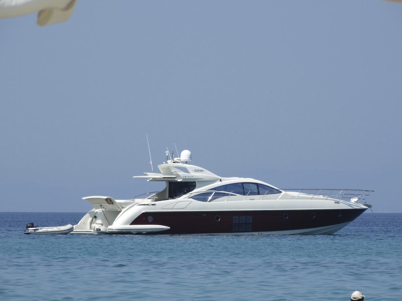 Yacht sailing in the sea